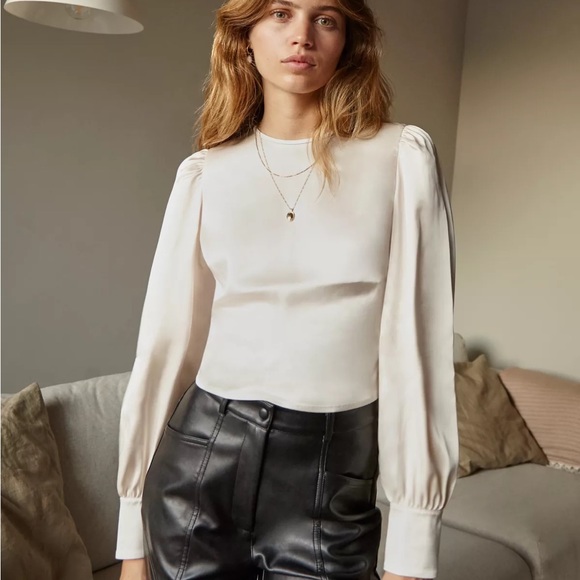 Aritzia Besalu Blouse NWT - Picture 1 of 7